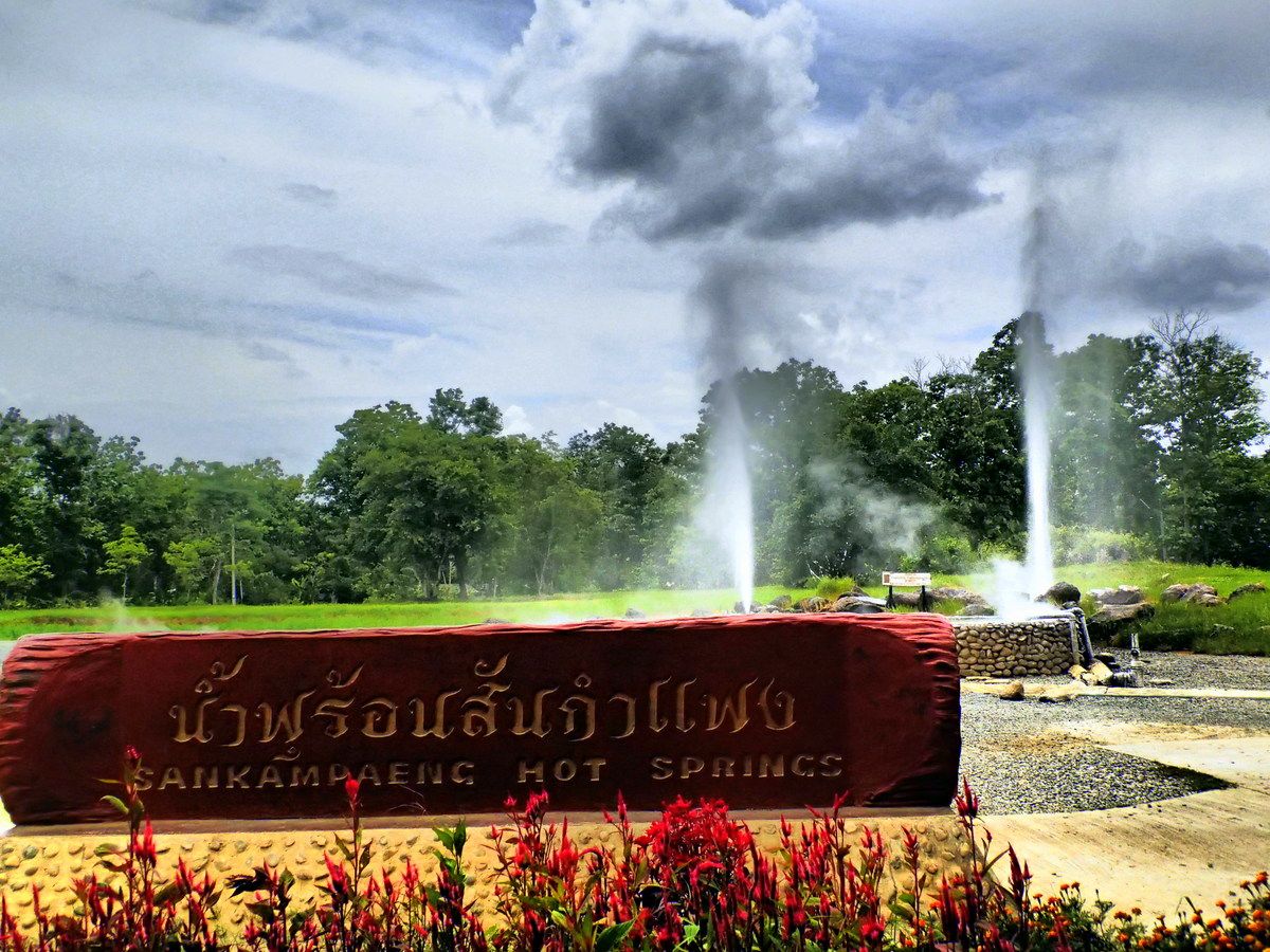 Sankampaeng Hot springs