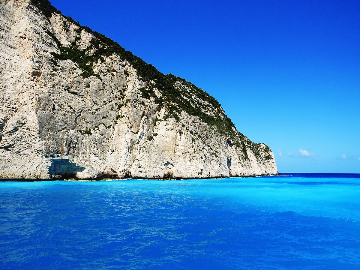10 Reasons Why You Should Go To Zakynthos Instead Of Santorini