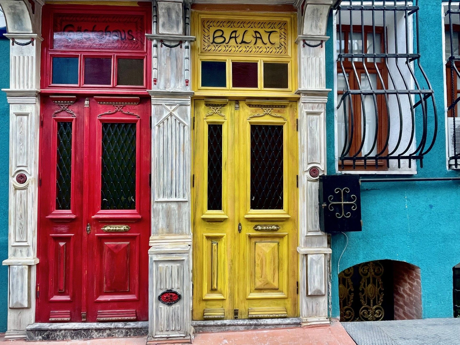 Balat doorways