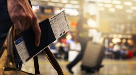 How to Stay Productive While Traveling Full-Time